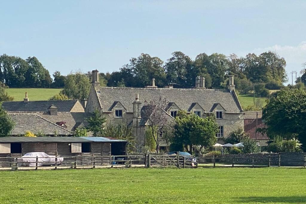 Apartament The Old Manor Coach House Cirencester Zewnętrze zdjęcie