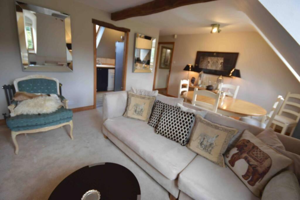 Apartament The Old Manor Coach House Cirencester Zewnętrze zdjęcie