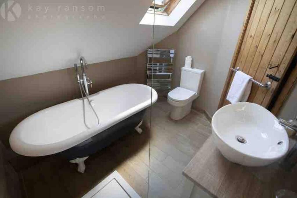 Apartament The Old Manor Coach House Cirencester Zewnętrze zdjęcie