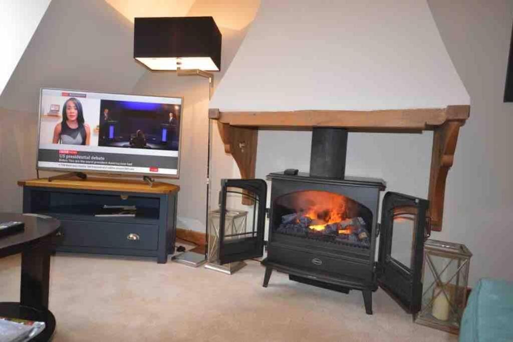 Apartament The Old Manor Coach House Cirencester Zewnętrze zdjęcie