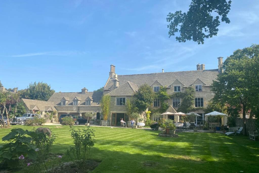 Apartament The Old Manor Coach House Cirencester Zewnętrze zdjęcie