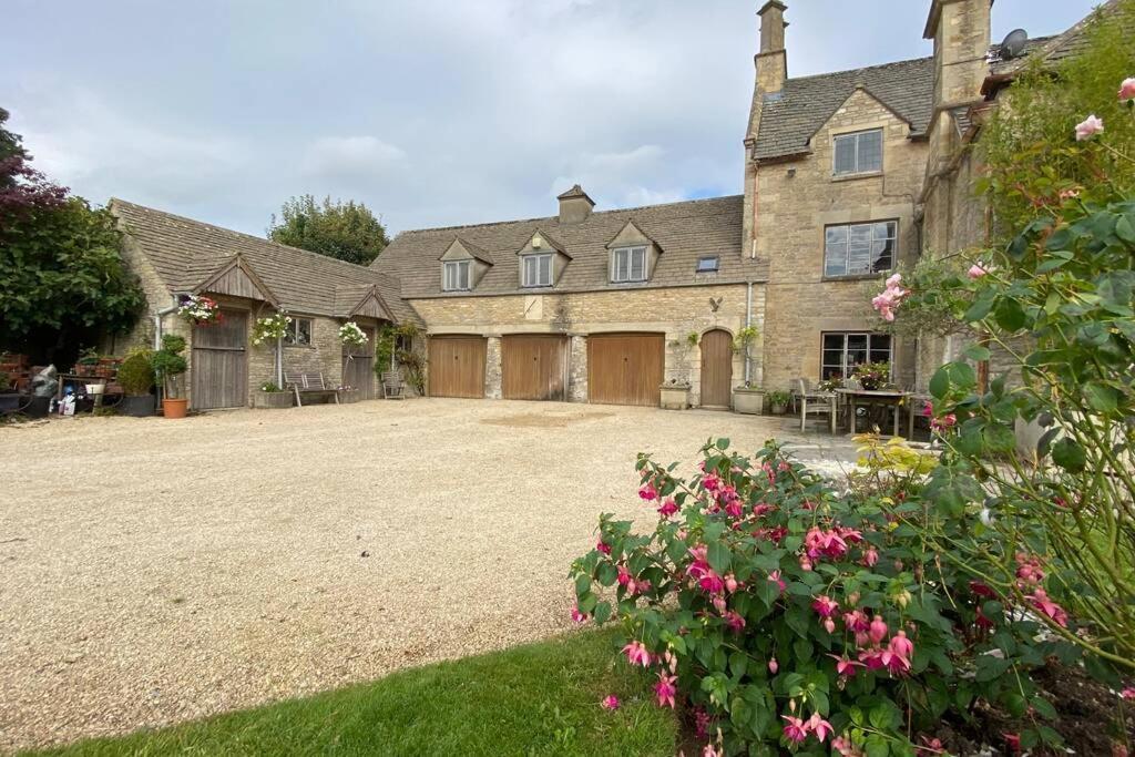 Apartament The Old Manor Coach House Cirencester Zewnętrze zdjęcie